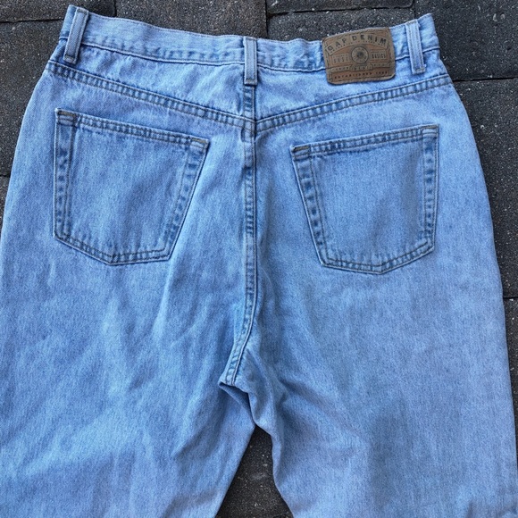 Vtg Gap Denim light Wash Classic Fit High Waisted Jeans - Picture 2 of 4